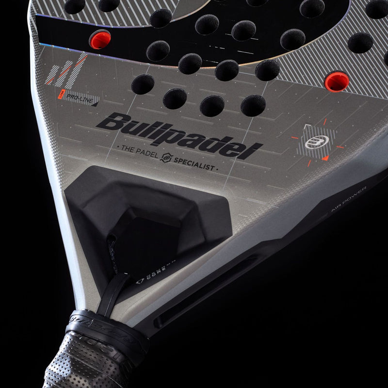 Load image into Gallery viewer, Bullpadel Neuron 02 Comfort 2027 padelracket - detailfoto 5
