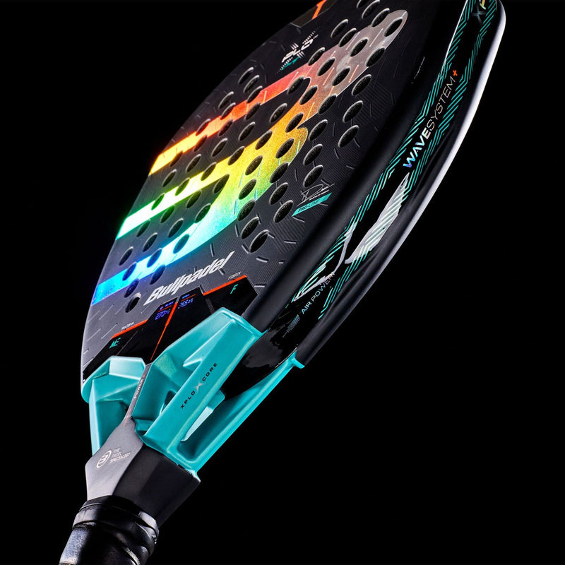 Load image into Gallery viewer, Bullpadel XPLO Comfort 2027 padelracket - detailfoto 5
